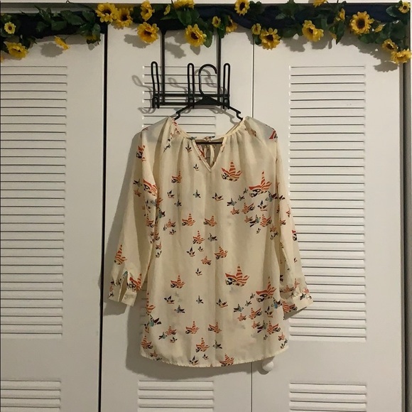 Top - Picture 2 of 4